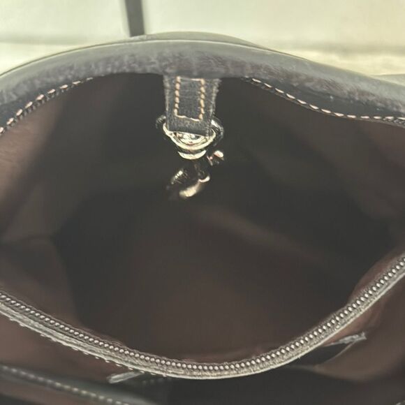 Coach Vintage Hampton Legacy Black Leatherware Tote - Picture 12 of 15